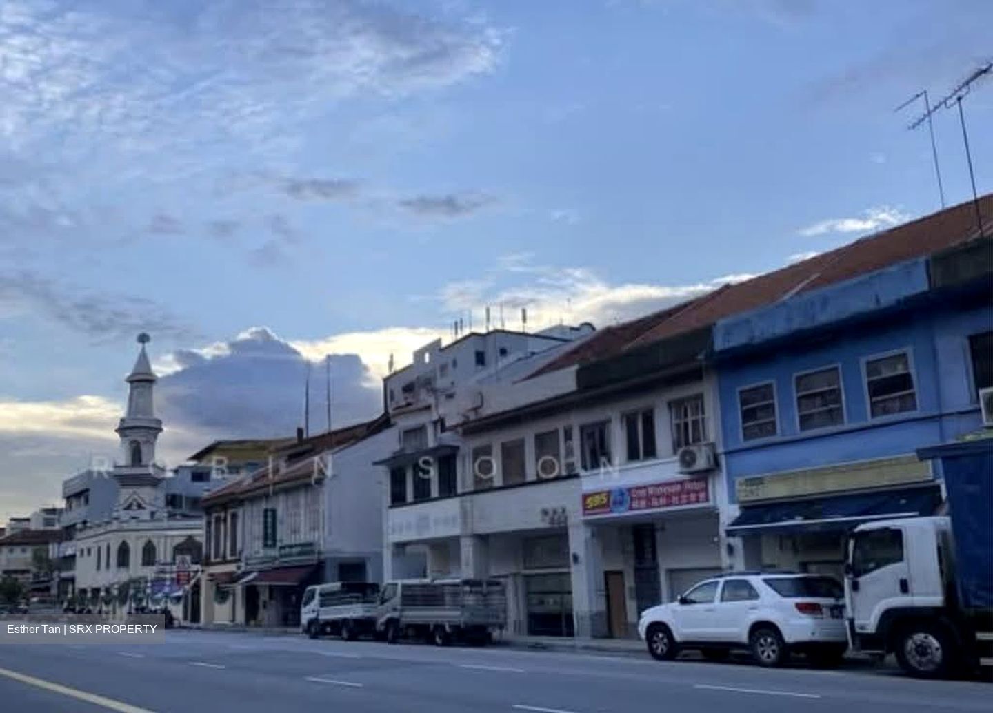 Geylang Road (D14), Shop House #581136951